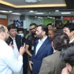 وفاقی وزیر صحت مصطفیٰ کمال پمز کے نئے ایمرجنسی سینٹر کا دورہ کرتے ہوئے