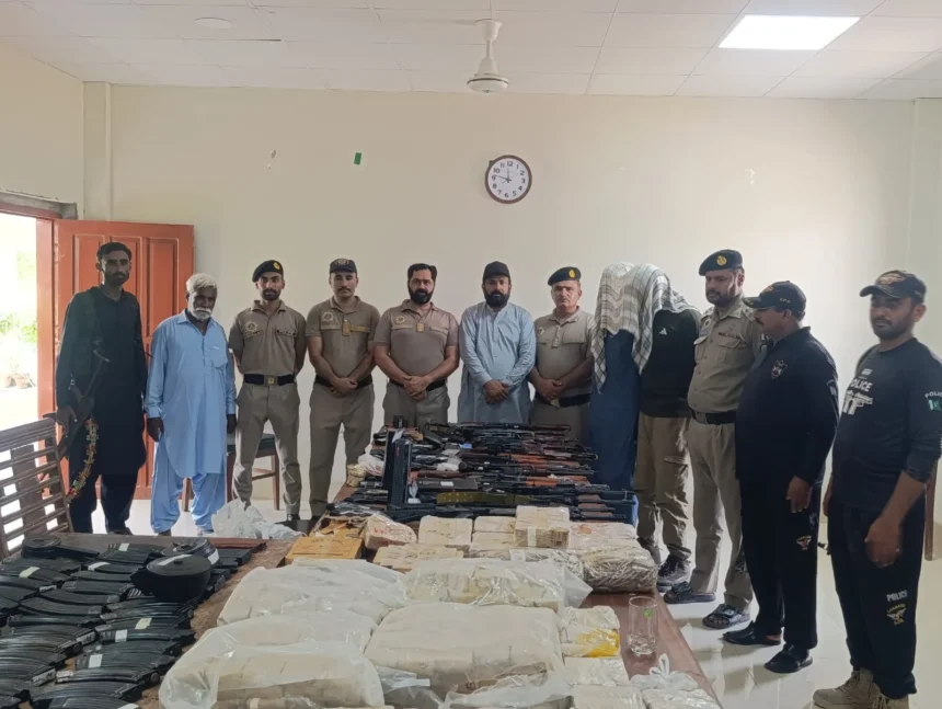 روہڑی کے قریب موٹروے پولیس کی اسلحہ اسمگلنگ کے خلاف کارروائی