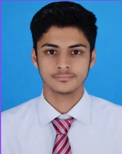 پرنسپل پروفیسر شاہد محمود عباسی ایس ایس سی 2026 کے نمایاں طلبہ کو انعامات دے رہے ہیں