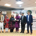 اسلام آباد میں کانفلکٹ تھرو آرٹ تصویری مقابلے میں نوجوان مصوروں کے فن پارے