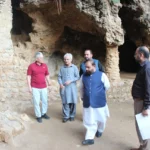 شاہ اللہ دتہ غاروں میں وفاقی وزیر اورنگزیب خان کھچی کا دورہ