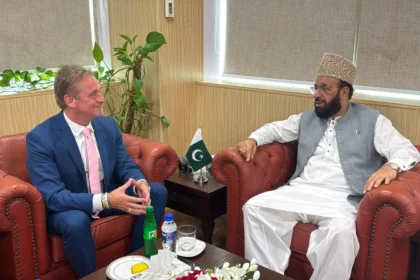 وفاقی وزیر سردار محمد یوسف کی مولانا عبدالخبیر آزاد اور ڈاکٹر لیف ہیٹ لینڈ سے ملاقات