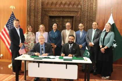 پاکستان اور امریکہ کے درمیان فلبرائٹ ایچ ای سی شراکت داری کے پانچ سالہ معاہدے کی تجدید