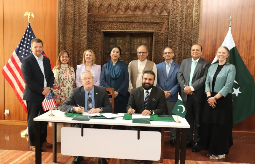 پاکستان اور امریکہ کے درمیان فلبرائٹ ایچ ای سی شراکت داری کے پانچ سالہ معاہدے کی تجدید