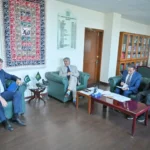 وفاقی وزیر اعظم نذیر تارڑ سے یورپی یونین کے سفیر رائمونڈاس کاروبلس کی ملاقات