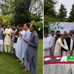 راولپنڈی کنٹونمنٹ بورڈ میں یوم آزادی تقریب کے موقع پر زاہد بختاوری شرکا کے ہمراہ