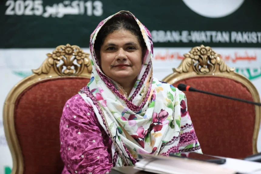 رخشندہ تسنیم ربیع الاول کی نشست سے خطاب کرتے ہوئے