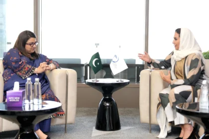 وفاقی وزیر آئی ٹی شزہ فاطمہ خواجہ کی دیمہ الیحیٰ سے ریاض میں ملاقات