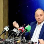 ڈاکٹر مصدق ملک فیول ریلیف اسکیم سے متعلق پریس کانفرنس کر رہے ہیں