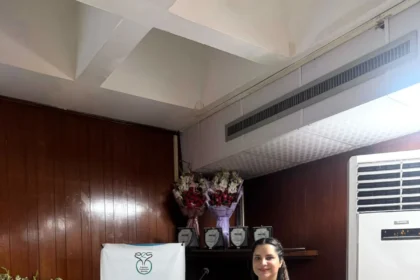 کیپیٹل اسپتال سی ڈی اے اسلام آباد میں پی ایم او ایس آگاہی پروگرام کے شرکا