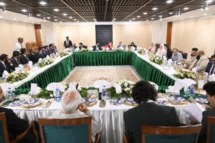 پاکستان مالدیپ پارلیمانی فرینڈشپ گروپ کا اجلاس پارلیمنٹ ہاؤس اسلام آباد میں جاری