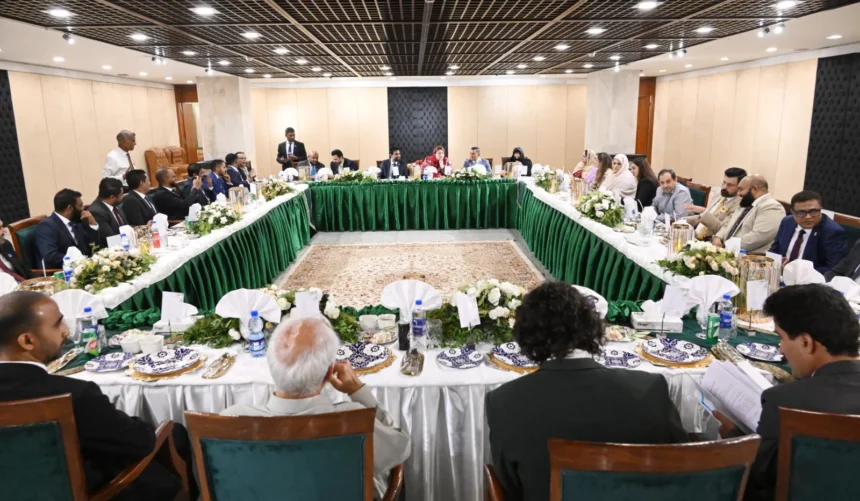 پاکستان مالدیپ پارلیمانی فرینڈشپ گروپ کا اجلاس پارلیمنٹ ہاؤس اسلام آباد میں جاری