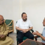ڈاکٹر محمد امجد سے اقلیتی ونگ کے رہنماؤں ارشد گل اور بشارت جذبی کی ملاقات