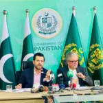 بیرسٹر دانیال چودھری اختیار ولی خان کے ہمراہ پریس کانفرنس کرتے ہوئے