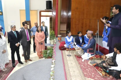 وفاقی اسکولوں میں ثقافتی ورثہ تعلیم پروگرام کے تحت طلبہ کی سرگرمیاں