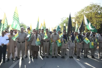 یومِ سیاہ کشمیر پر موٹروے پولیس کی جانب سے کشمیری عوام سے اظہار یکجہتی